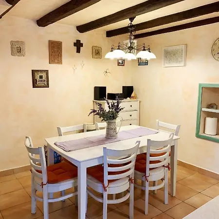 Casa Nerezine